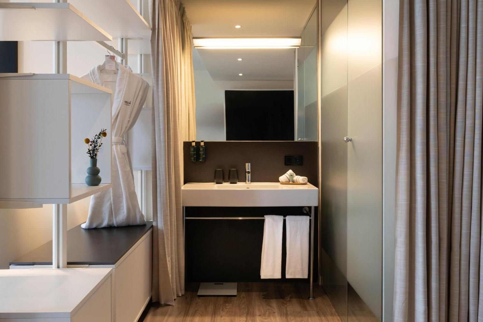 The Level Garden Suite Outdoor Bathtub,1771765549:JPEG