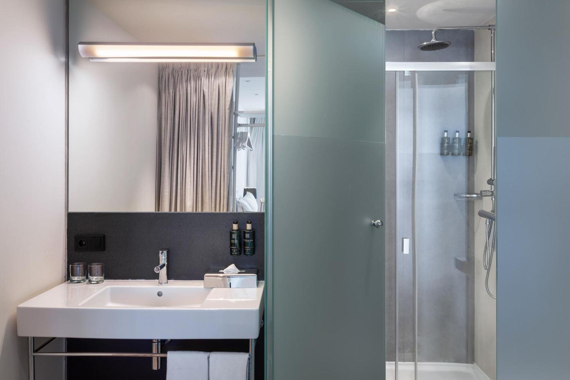 Junior Suite,1771765561:JPEG